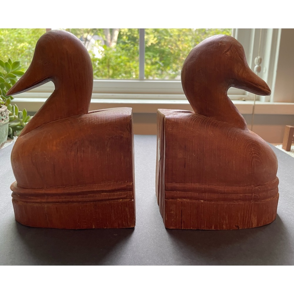 Vintage Norleans wood carved duck book ends.